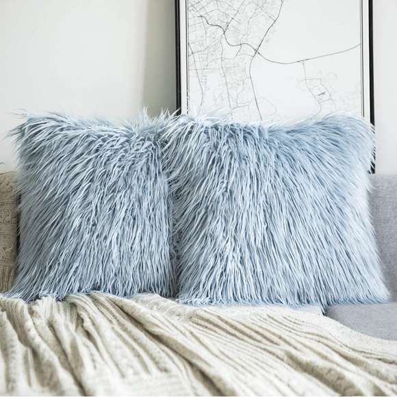 baby blue throw pillows